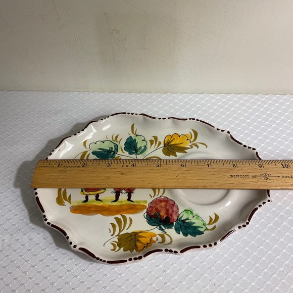 Italian hand painted luncheon plates. 4-plates. Cups are missing. Vintage - Picture 5 of 5